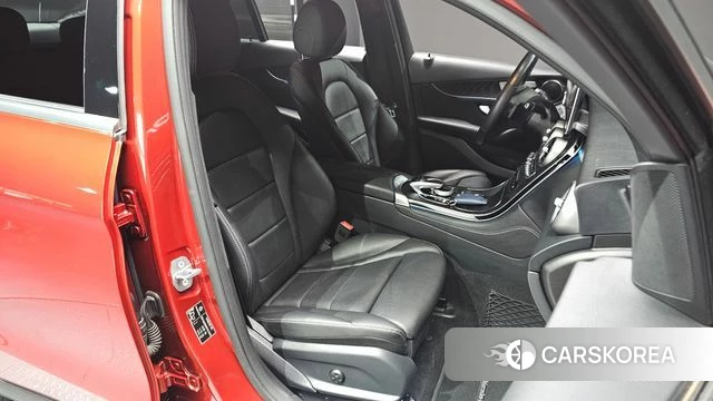 Mercedes-Benz GLC-Class X253 2019 Красный из Кореи, фото 2