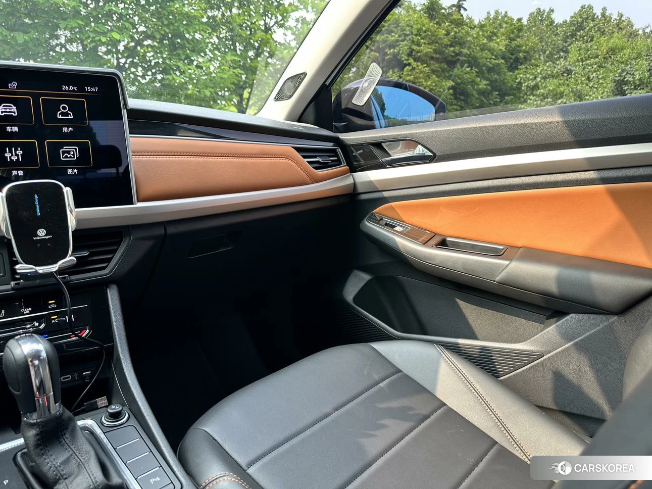 Volkswagen Bora 2022 Белый из Китая, фото 2