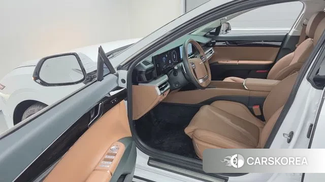 Hyundai Grandeur Hybrid (GN7) 2023 Белый из Кореи, фото 2