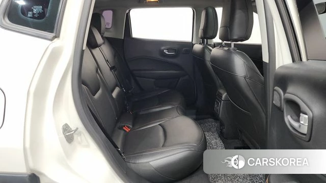 Jeep Compass 2nd Generation 2019 Белый из Кореи, фото 2