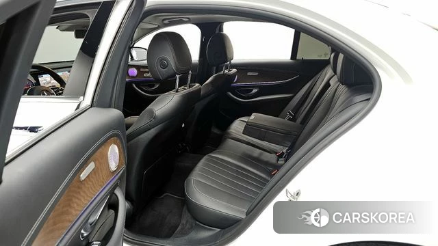 Mercedes-Benz E-Class W213 2020 Белый из Кореи, фото 2