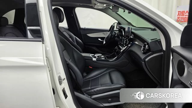 Mercedes-Benz GLC-Class X253 2019 Белый из Кореи, фото 2