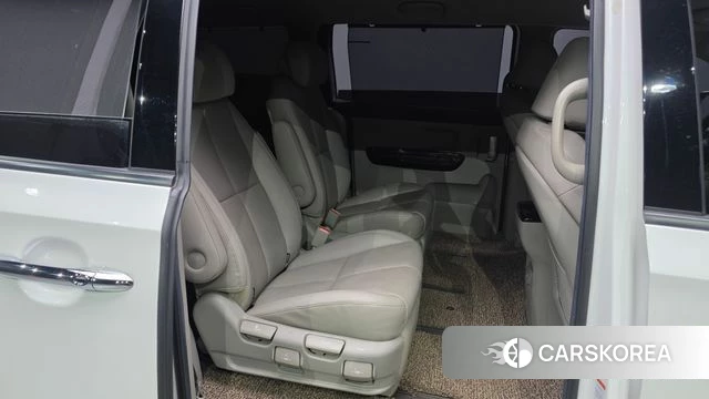 Kia The New Carnival 2019 Белый из Кореи, фото 2