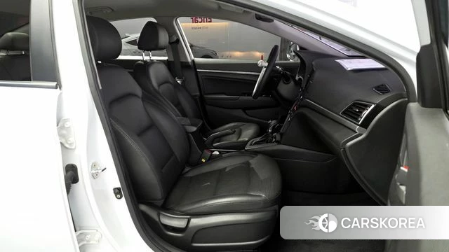 Hyundai Avante AD 2018 Белый из Кореи, фото 2