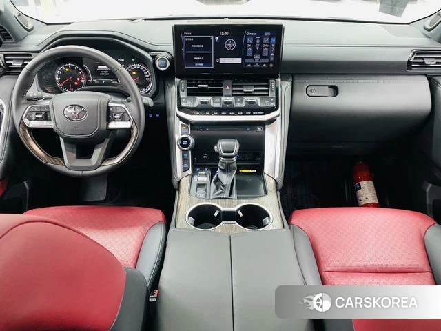 Toyota Land Cruiser (imported) 2025 Белый из Китая, фото 2