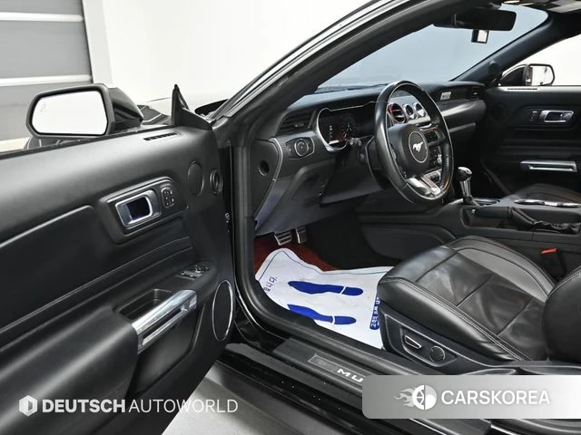Ford Mustang 2018 Черный из Кореи, фото 2
