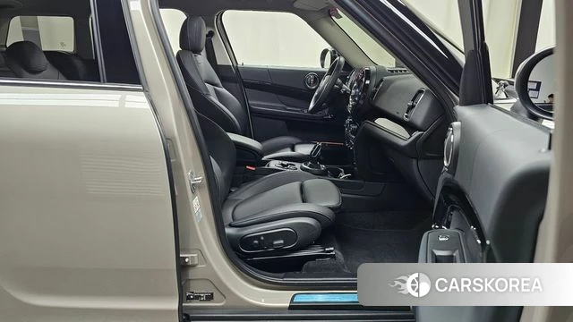 Mini Cooper Countryman 2023 Серебристо-серый из Кореи, фото 2