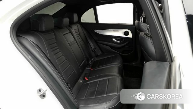 Mercedes-Benz E-Class W213 2020 Белый из Кореи, фото 2