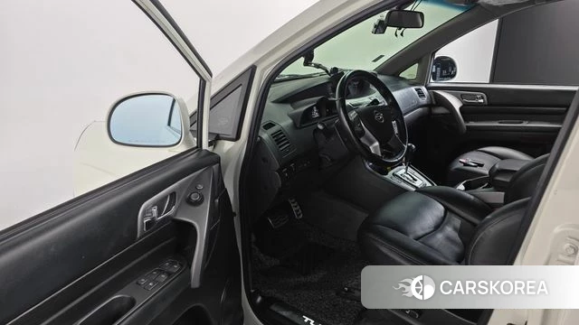 Ssangyong Korando Turismo 2018 Белый из Кореи, фото 2