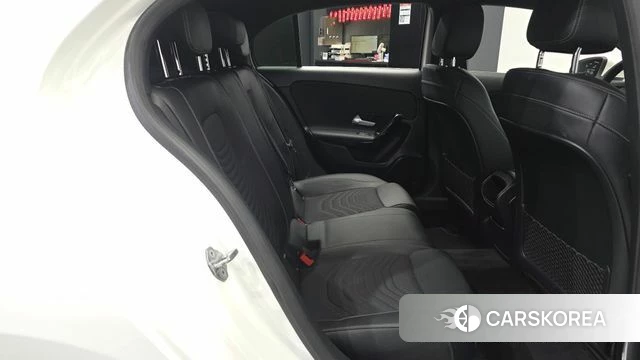Mercedes-Benz A-Class W177 2020 Белый из Кореи, фото 2