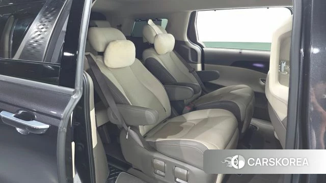 Kia Carnival 4th generation 2023 Серый из Кореи, фото 2