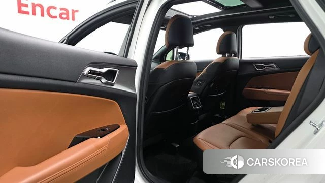 Kia Sportage 5th Generation 2022 Белый из Кореи, фото 2