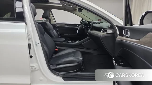 Kia K5 3rd generation 2022 Белый из Кореи, фото 2