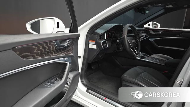 Audi A6 (C8) 2021 Белый из Кореи, фото 2