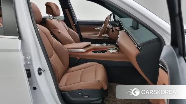 Genesis GV70 2021 Белый из Кореи, фото 2