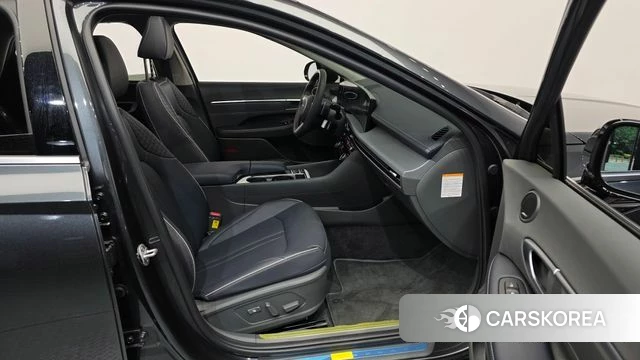 Hyundai Sonata D Edge Hybrid (DN8) 2024 Серый из Кореи, фото 2