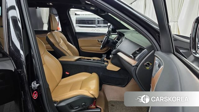 Volvo XC90 second Generation 2019 Черный из Кореи, фото 2
