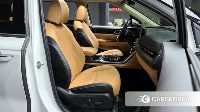 Kia Carnival 4th generation 2023 Белый из Кореи, фото 2