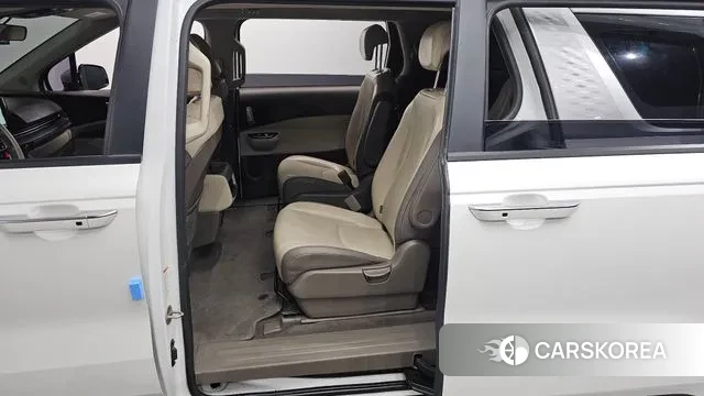 Kia Carnival 4th generation 2022 Белый из Кореи, фото 2