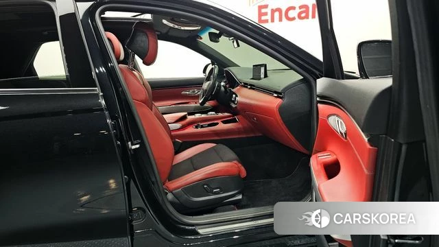 Genesis GV70 2022 Черный из Кореи, фото 2