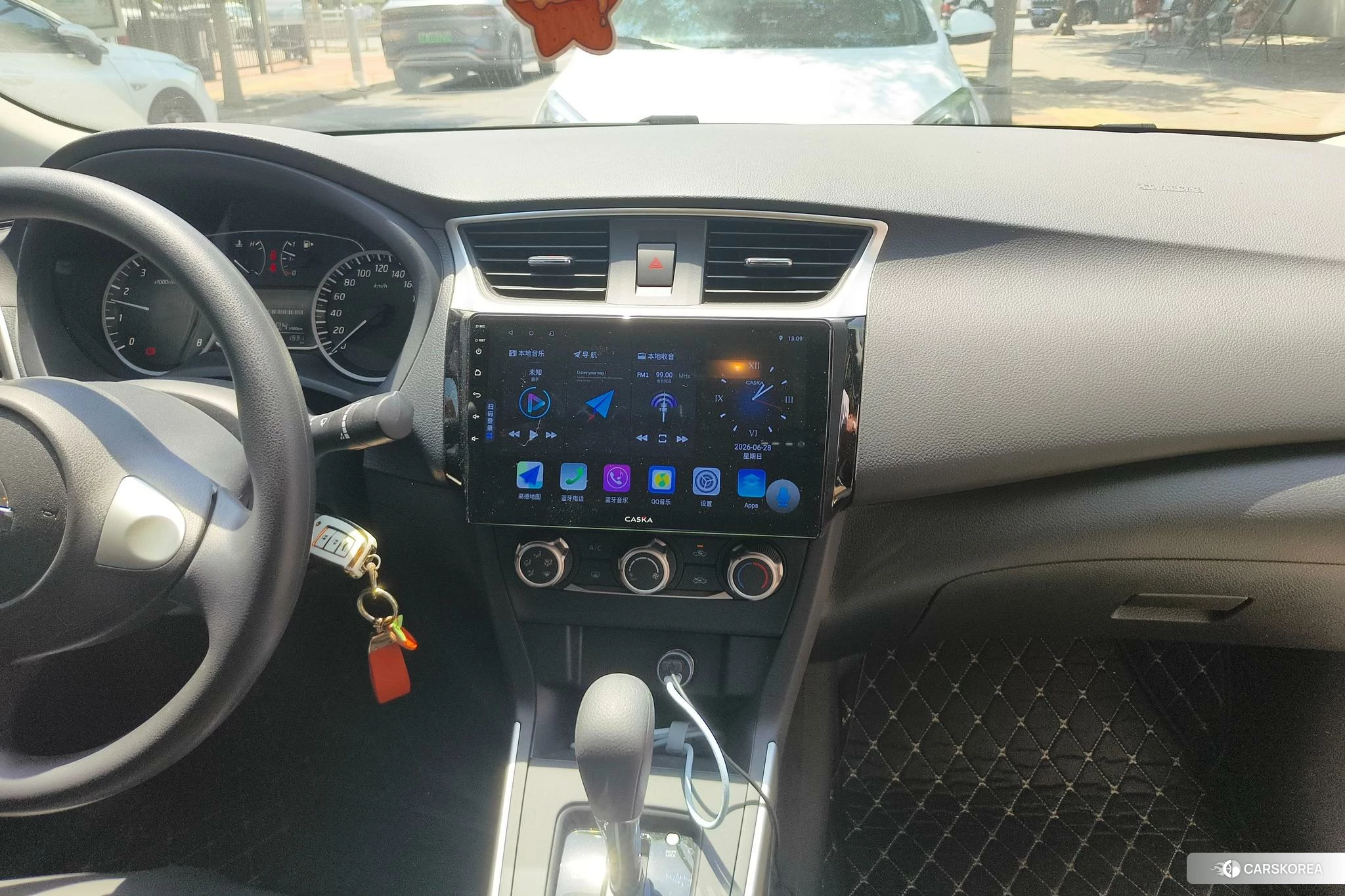 Nissan Xuan Yi 2025 Белый из Китая, фото 2