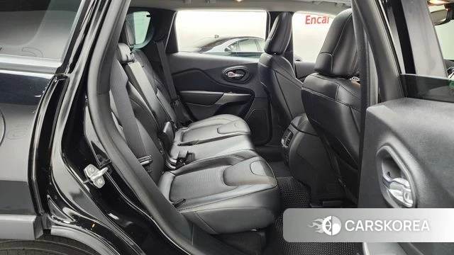 Jeep Cherokee (KL) 2022 Черный из Кореи, фото 2