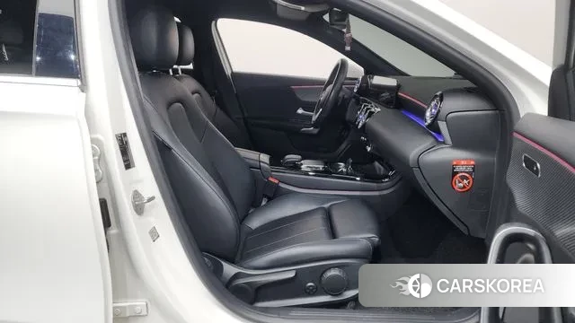 Mercedes-Benz A-Class W177 2021 Белый из Кореи, фото 2