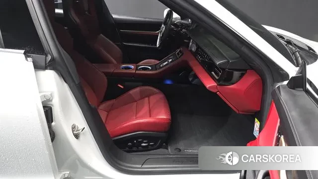 Porsche Taycan 2022 Белый из Кореи, фото 2