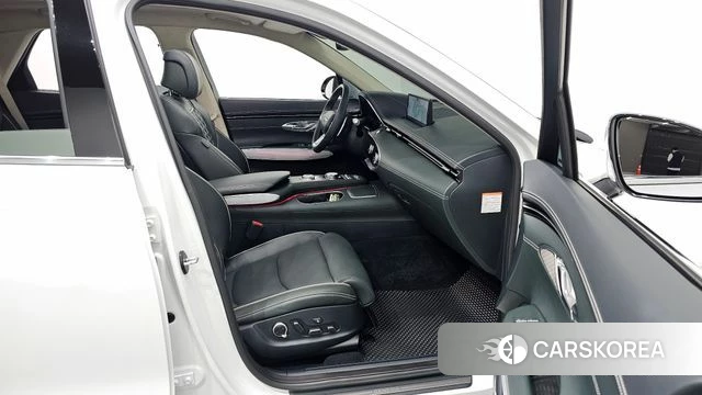 Genesis Electrified GV70 2022 Белый из Кореи, фото 2