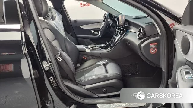 Mercedes-Benz C-Class W205 2018 Черный из Кореи, фото 2