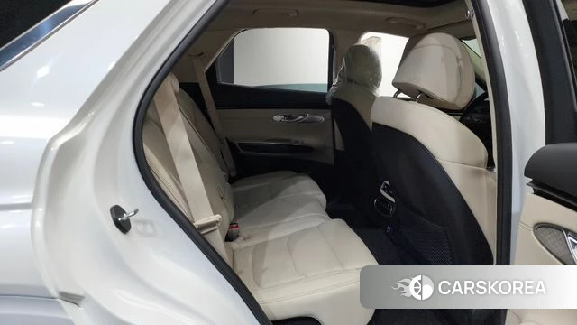 Genesis GV70 2022 Белый из Кореи, фото 2