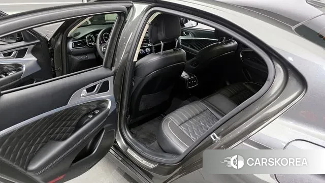 Genesis The New G70 2023 Серый из Кореи, фото 2