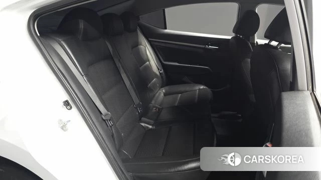 Hyundai The New Avante AD 2018 Белый из Кореи, фото 2