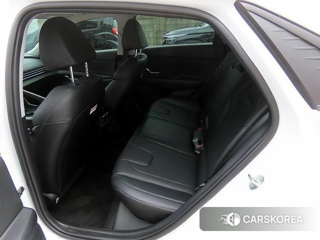 Hyundai Avante (CN7) 2022 Белый из Кореи, фото 2