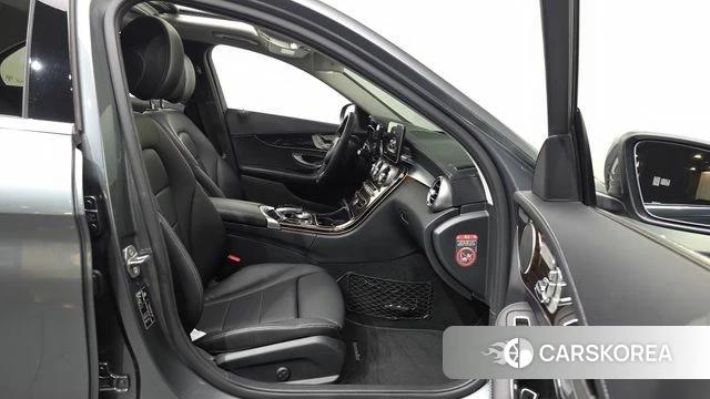 Mercedes-Benz C-Class W205 2018 Серый из Кореи, фото 2