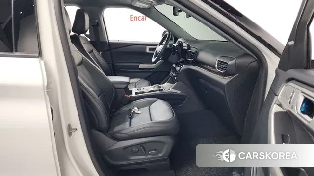 Ford Explorer 6th Generation 2023 Белый из Кореи, фото 2