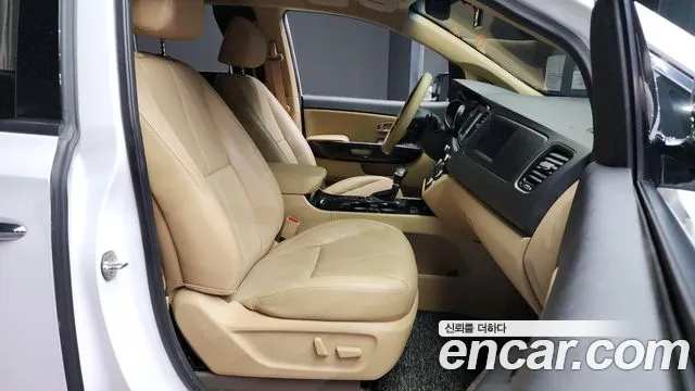 Kia The New Carnival 2018 Белый из Кореи, фото 2