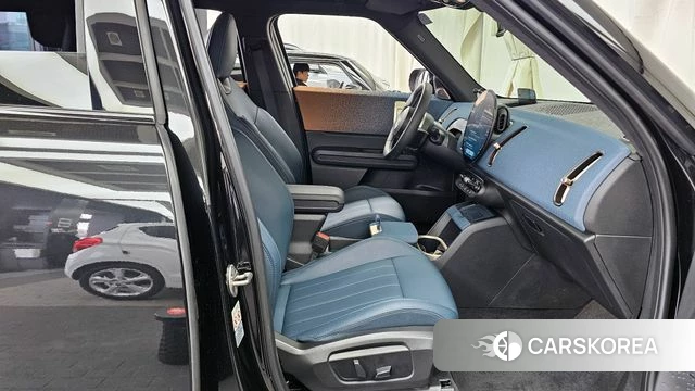 Mini Cooper S Countryman 3rd Generation 2024 Черный из Кореи, фото 2