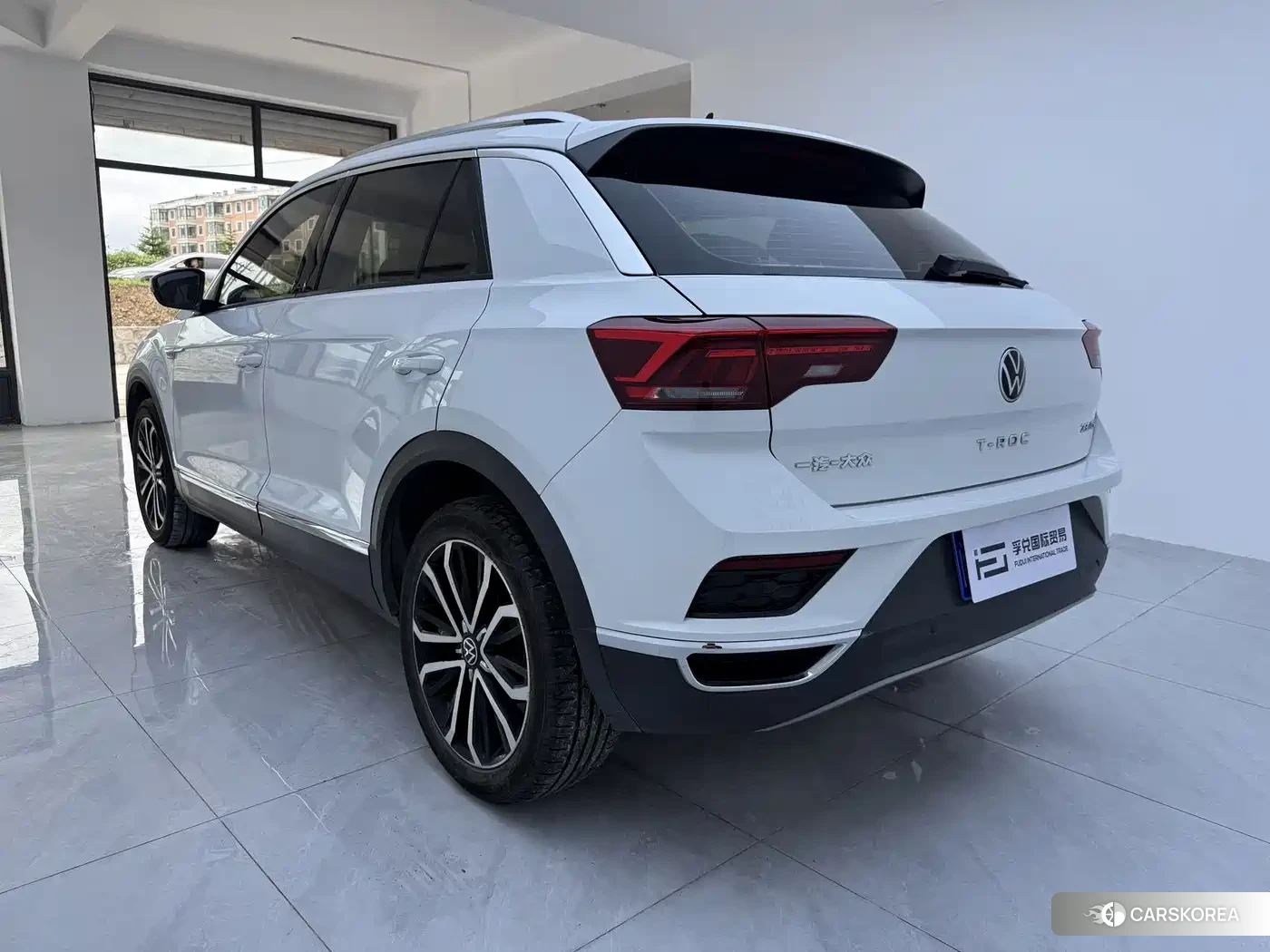 Volkswagen T-Roc 2022 Белый из Китая, фото 2