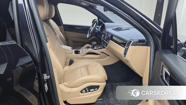 Porsche Cayenne (PO536) 2019 Черный из Кореи, фото 2