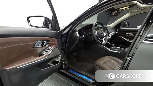 BMW 3 Series (G20) 2021 Черный из Кореи, фото 2