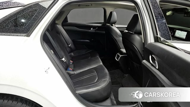 Kia K5 3rd generation 2023 Белый из Кореи, фото 2