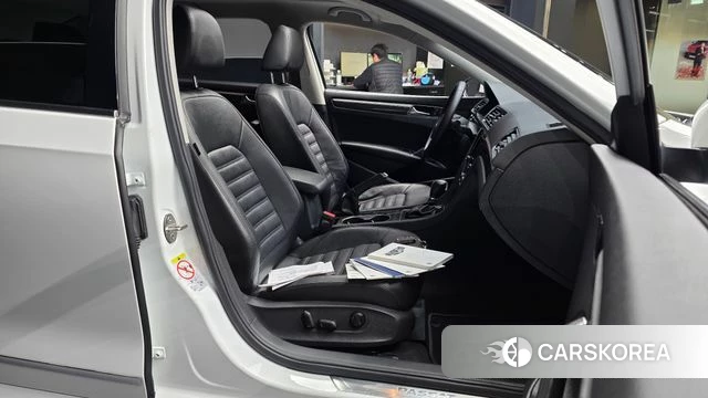 Volkswagen The New Passat 2018 Белый из Кореи, фото 2