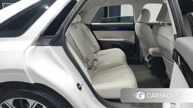 Hyundai Grandeur (GN7) 2023 Белый из Кореи, фото 2