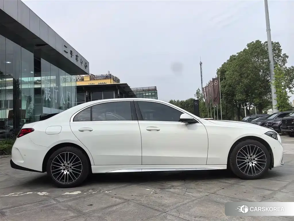 Mercedes-Benz C-class 2024 Белый из Китая, фото 2