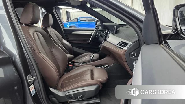 BMW X1 (F48) 2022 Серый из Кореи, фото 2