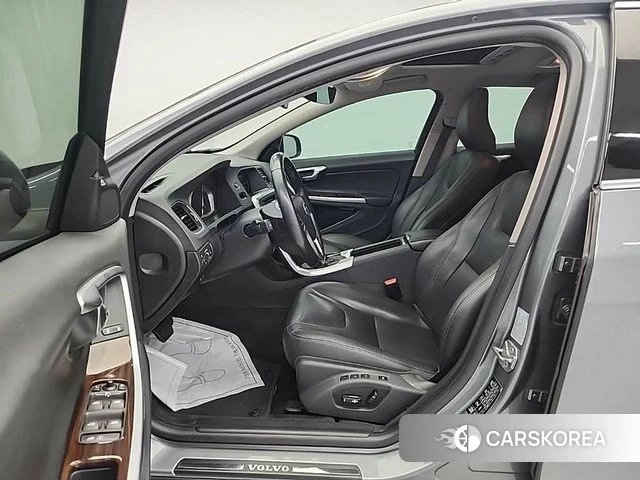 Volvo S60 2018 Цвет галактики из Кореи, фото 2