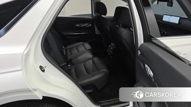 Genesis GV70 2021 Белый из Кореи, фото 2