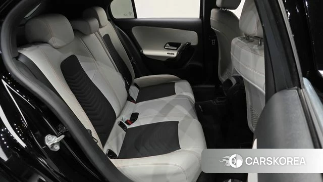 Mercedes-Benz A-Class W177 2019 Черный из Кореи, фото 2