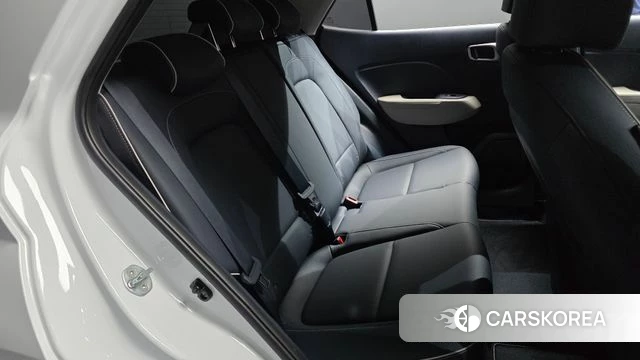 Hyundai Venue 2022 Белый из Кореи, фото 2
